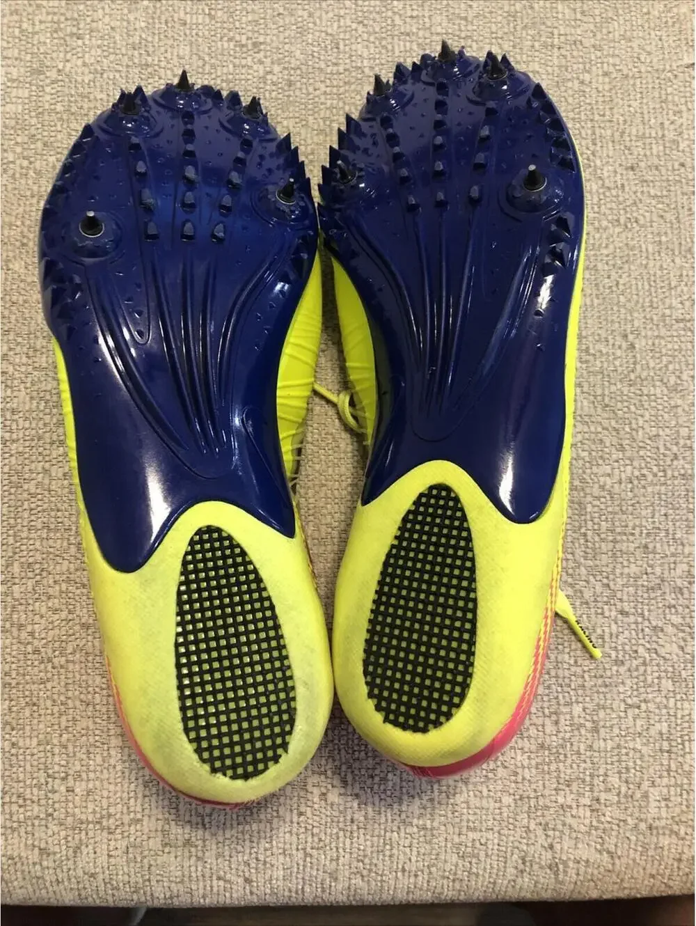 NIKE Zoom‎ Celar 5 Running OC Spikes Mens Sz 10 882023-999 Yellow Pink